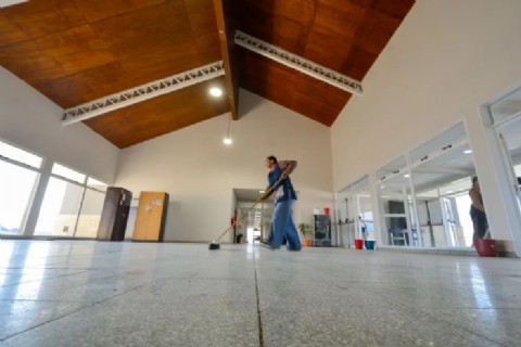 Más de 400 escuelas intervenidas en dos años de gestión en Neuquén