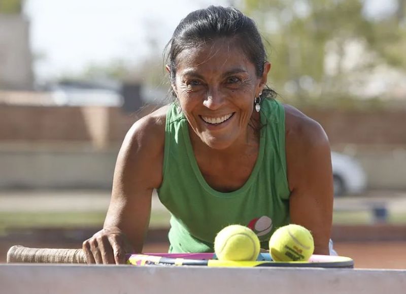 Gabriela Álvarez, referente del tenis femenino neuquino y presidente de un gran club