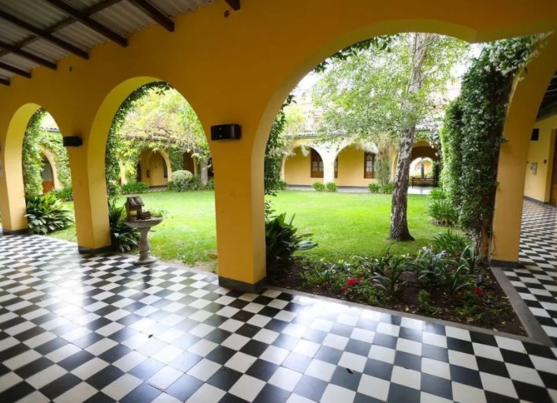 El Gobierno provincial convocó a los gremios estatales para este jueves