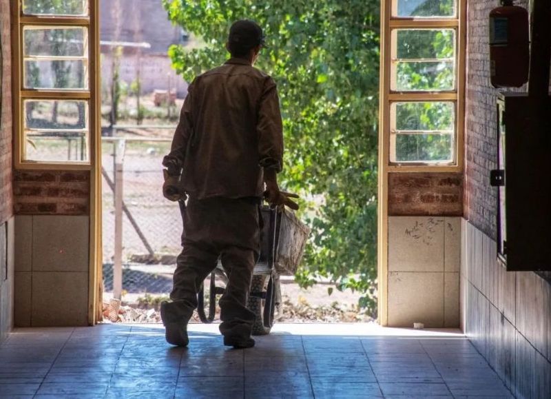 La Provincia destinará cerca de 70 mil millones de pesos para readecuar y jerarquizar infraestructura educativa