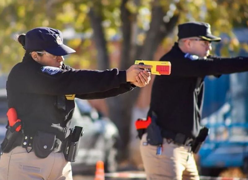 Neuquén es la primera provincia del país en incorporar los dispositivos TASER 10 para su fuerza policial. 

