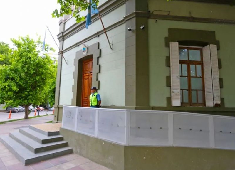 El Gobierno convocó nuevamente a los gremios estatales