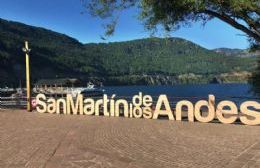 Denuncian discriminación y retención de aguinaldo contra una trabajadora municipal en San Martín de los Andes  
