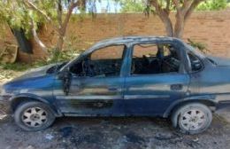 Robo e incendio de vehículo perturba la tranquilidad en el barrio 180 Viviendas