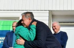 El gobernador Figueroa entregó viviendas, inauguró obras y anunció nuevos proyectos junto al intendente de Las Coloradas