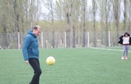 Más sucios que palo de gallinero: millonaria estafa del Gobierno de Gutiérrez con las canchas de césped sintético