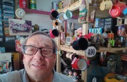 El coleccionista que salvó campanas de estación, buzones y recuerdos del Alto Valle 