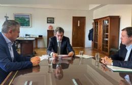 Represas: la Provincia participará junto a Rio Negro del "diseño" de la nueva licitación