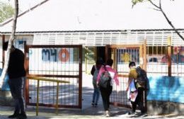 La comunidad educativa del CPEM 40 llevó su reclamo al Consejo Provincial de Educación 