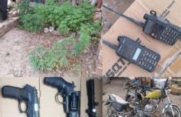 Secuestran 130 plantas de marihuana, armas falsas y motos con irregularidades en Neuquén