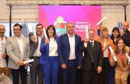 Rolando Figueroa participó de la proclamación de autoridades electas de Plottier