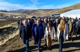Figueroa inauguró la red de gas natural en Guañacos y anunció más obras para la región