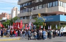 Organizaciones sociales vuelven al centro de la ciudad de Neuquén a reclamar