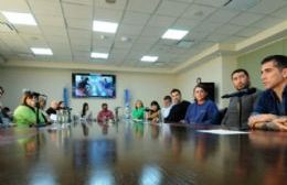 Trabajadores de la PIAP reclamaron ante diputados provinciales el cumplimiento del contrato de reactivación de la planta