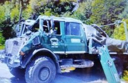 Camión de Gendarmería volcó en la Ruta de los Siete Lagos